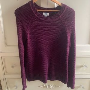 Women’s knitted long sleeve sweater
